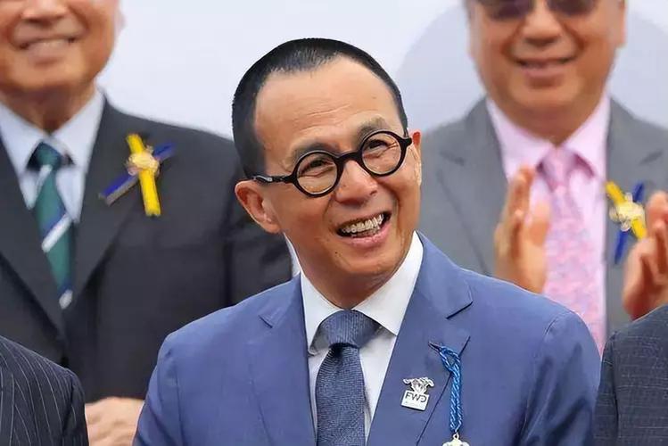 新澳门开奖结果记录历史和济南父子一起高考与父子一起参加高考